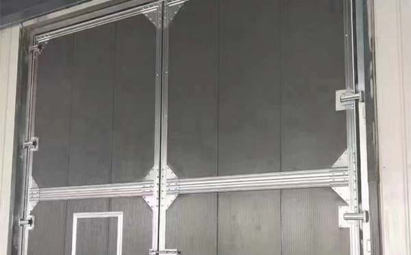 靖边兰州厂房靖边工业门选购与使用指南：打造高效安全的生产环境