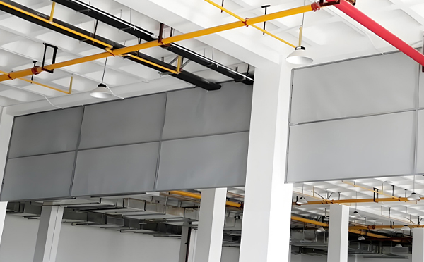 商场防烟分区常闭节点：靖边挡烟垂壁高度与控制器接线图解